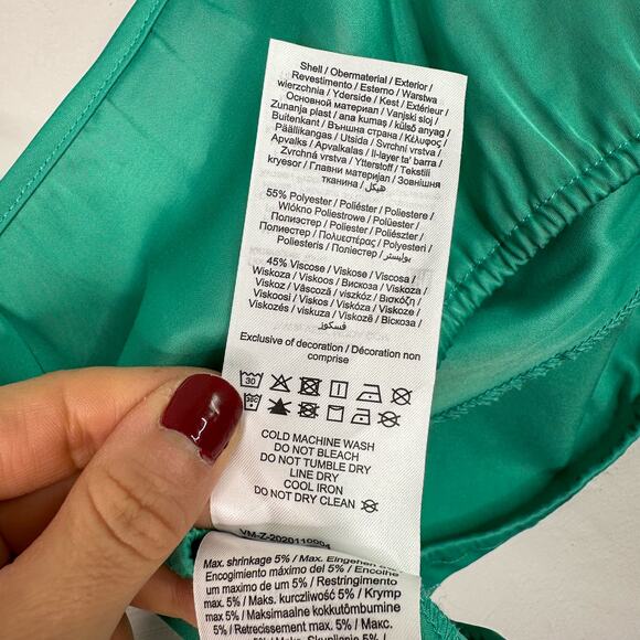 Vero Moda Nat Satin Crop Top in Marine Green - Picture 7 of 7